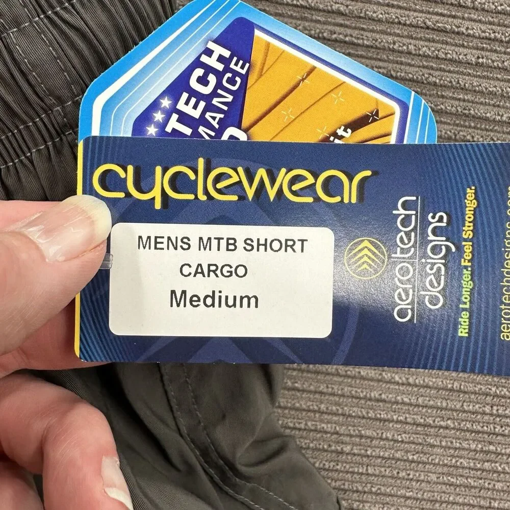 Cyclewear Cargo Shorts Men Medium Gray Nylon Padded Cycling Outdoors 11' Inseam.